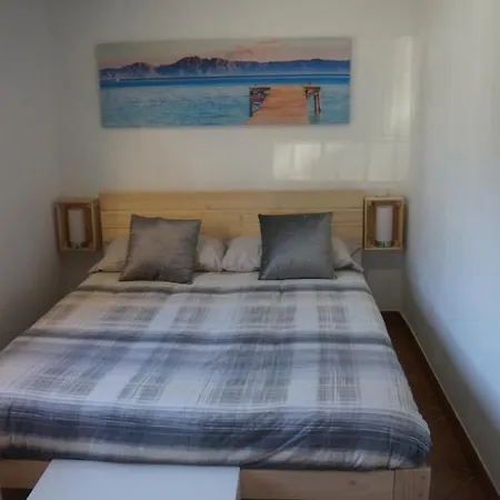 Apartment Europa C7 *